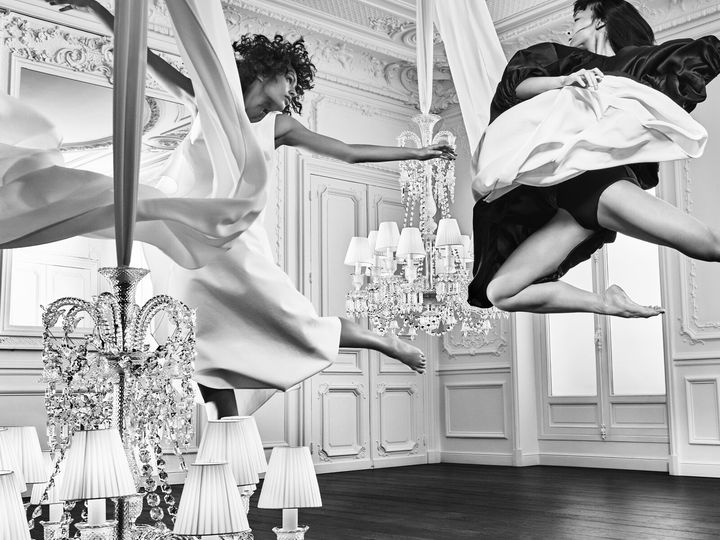 Хрустальная люстра в дворцовом зале, Baccarat