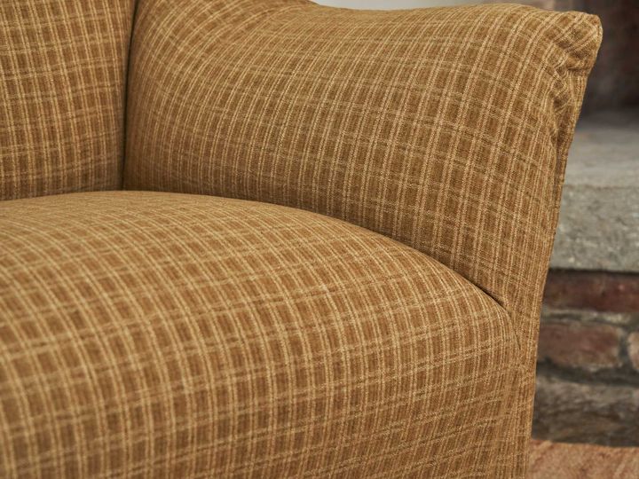 Кресло в обивке из клетчатой ткани, Decortex