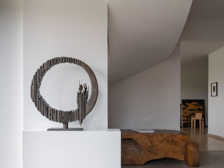Скульптура Circle of love Гая Бюзейне, Gardeco